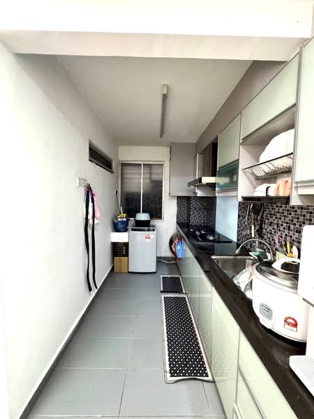 Apartment for Sale at Apartment Taman Topaz - Azmi . - PropertyGuru.com.my