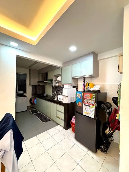 Apartment for Sale at Apartment Taman Topaz - Azmi . - PropertyGuru.com.my