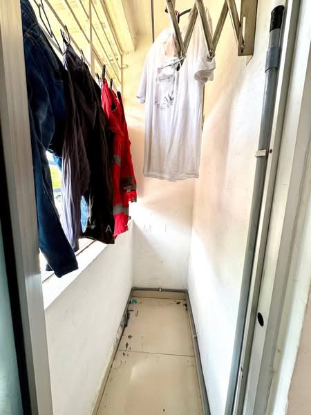 Apartment for Sale at Apartment Taman Topaz - Azmi . - PropertyGuru.com.my
