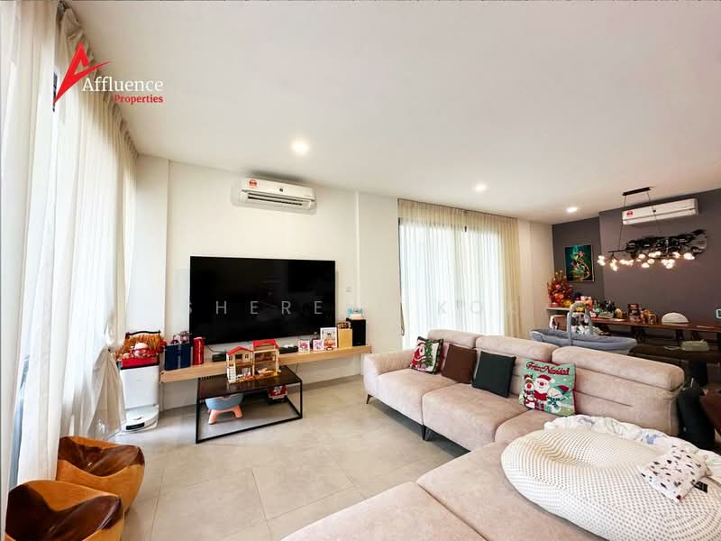 Rumah Teres 2 Tingkat untuk Dijual di La Promenade (Samarahan) - Sherene Kok - Living Room - PropertyGuru.com.my