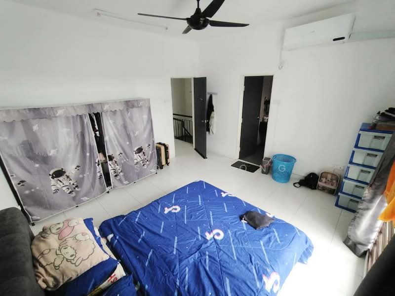 Rumah Teres untuk Dijual di Mutiara Rini (Skudai) - Anson Hiong - Bedroom - PropertyGuru.com.my
