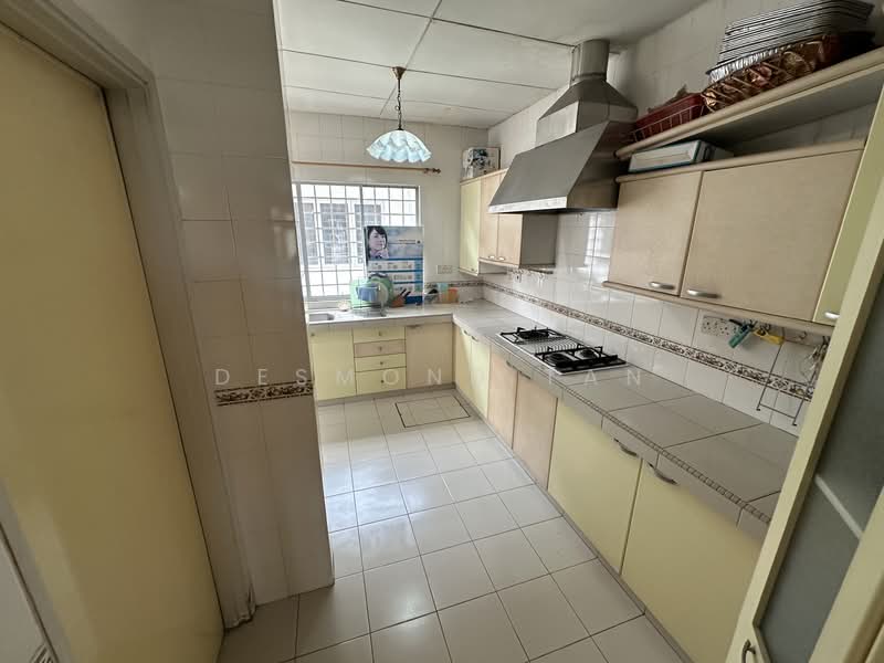 Rumah Teres 2 Tingkat untuk Dijual di SS 23, Taman Sea (Petaling Jaya) - Desmond Tan - Kitchen - PropertyGuru.com.my