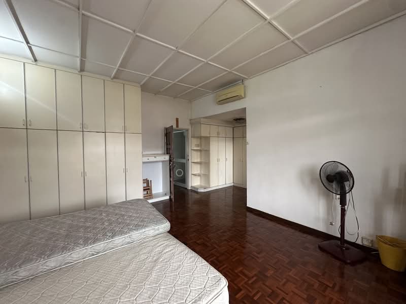 Rumah Teres 2 Tingkat untuk Dijual di SS 23, Taman Sea (Petaling Jaya) - Desmond Tan - Bedroom - PropertyGuru.com.my