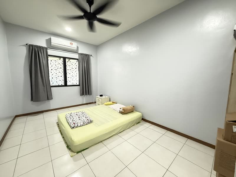 2-storey Terraced House for Sale in Taman Scientex Rawang (Rawang) - Chloe Kok - PropertyGuru.com.my