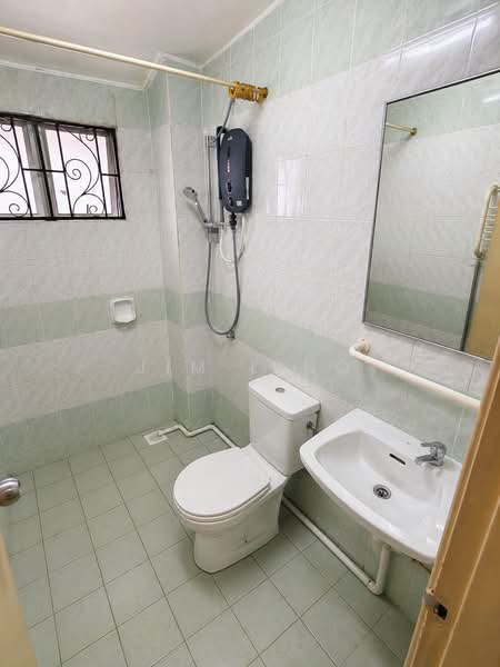Terraced House for Sale in Bandar Botanic (Klang) - Jim Ling - Bathroom - PropertyGuru.com.my
