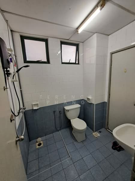 Kondominium untuk Disewa di The Istara - Terence Phang - Bathroom - PropertyGuru.com.my