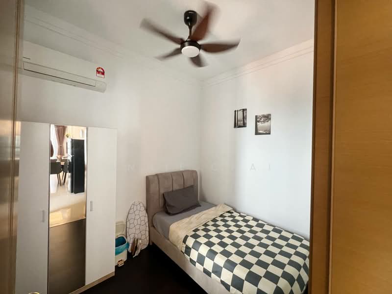 Kondominium untuk Dijual di R&F Princess Cove Phase 2-Seine Region - Annie Chai - Bedroom - PropertyGuru.com.my