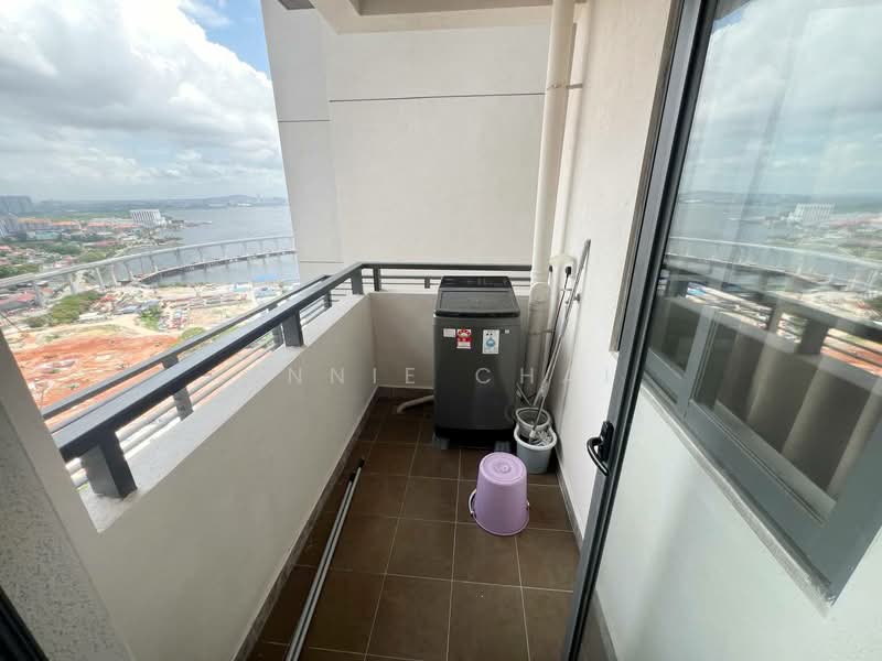 Kondominium untuk Dijual di R&F Princess Cove Phase 2-Seine Region - Annie Chai - Balcony - PropertyGuru.com.my