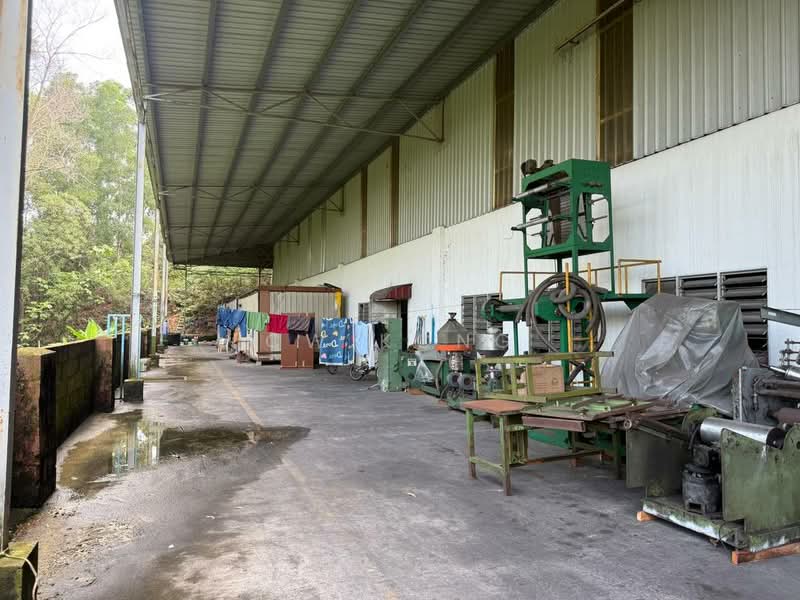 Factory for Sale in Rawang (Selangor) - CW Kong - Exterior - PropertyGuru.com.my