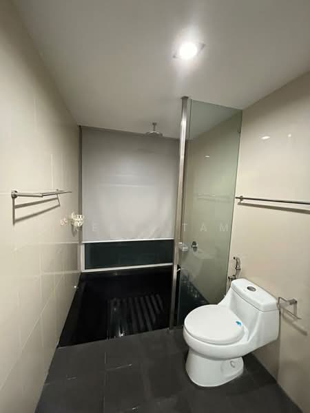 Kondominium untuk Disewa di Suasana Sentral Loft - Kerry Tam - Bathroom - PropertyGuru.com.my