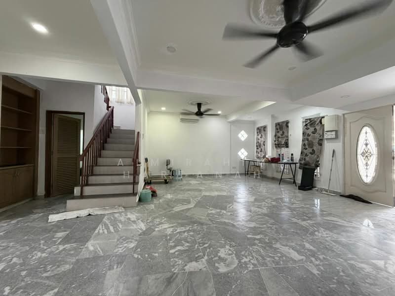 2-storey Terraced House for Sale in Saujana Impian (Kajang) - AimiRahim Hartanah - Living Room - PropertyGuru.com.my