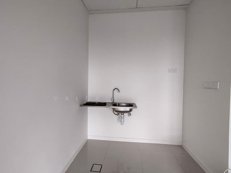 Sofo for Sale in Kota Damansara (Selangor) - Valerie Tang - Kitchen - PropertyGuru.com.my