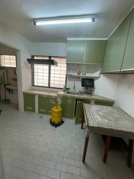 Apartment for Rent at Taman Kampar - Sherlene Choo - Kitchen - PropertyGuru.com.my