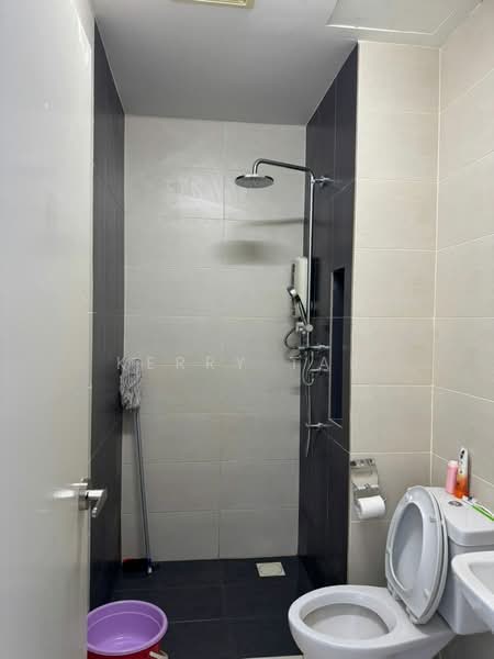 Service Residence for Rent at Pacific Star - Kerry Tam - Bathroom - PropertyGuru.com.my