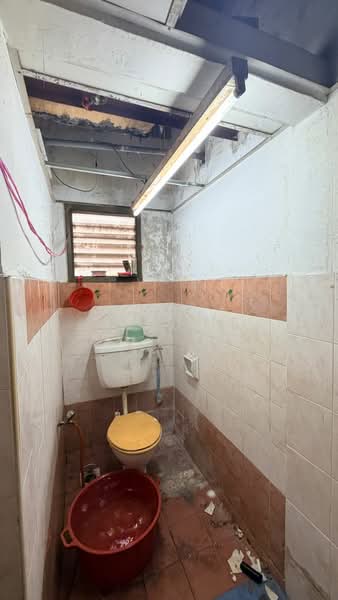 Kedai untuk Dijual di Taman Indahpura (Kulai) - Peggie Chua - Bathroom - PropertyGuru.com.my
