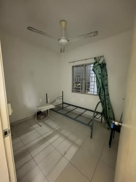 Pangsapuri untuk Disewa di Seri Baiduri - Ken Ong - Bedroom - PropertyGuru.com.my
