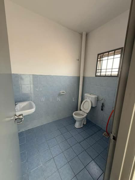 2-storey Terraced House for Sale in Bandar Bistari Perdana (Pasir Gudang) - Win Lim - Bathroom - PropertyGuru.com.my