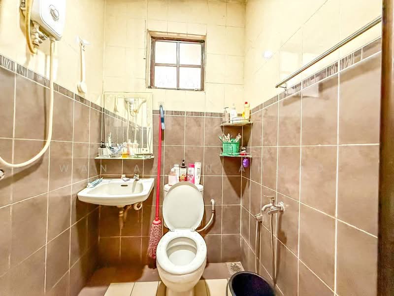 2-storey Terraced House for Sale in Bandar Puncak Alam (Puncak Alam) - Wan Azlan Ahmad - PropertyGuru.com.my