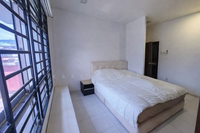 2-storey Terraced House for Sale in Johor Bahru (Johor) - Karen Wong - Bedroom - PropertyGuru.com.my
