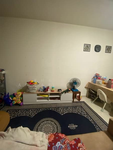 Servis Apartment untuk Dijual di Habitus @ City of Elmina - Khairil Anwar Sirajudin - Living Room - PropertyGuru.com.my