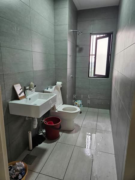 Servis Apartment untuk Dijual di Habitus @ City of Elmina - Khairil Anwar Sirajudin - Bathroom - PropertyGuru.com.my
