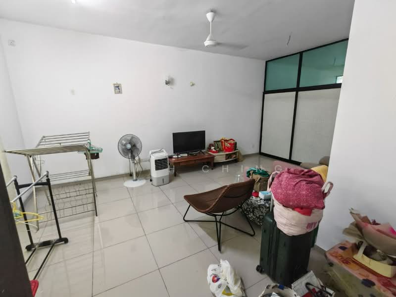 2-storey Terraced House for Sale in Bandar Seri Alam (Masai) - Keith Ching - Living Room - PropertyGuru.com.my