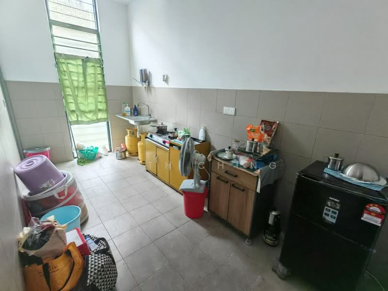 2-storey Terraced House for Sale in Bandar Seri Alam (Masai) - Keith Ching - Kitchen - PropertyGuru.com.my