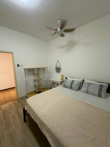 Kondominium untuk Disewa di Lakefront Homes - Amirul Fikry Zulkifly - Bedroom - PropertyGuru.com.my