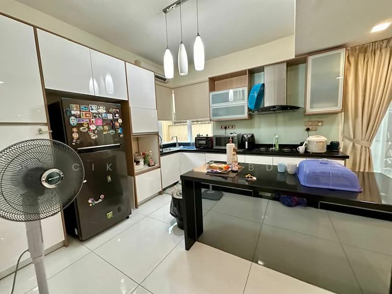 Semi-Detached House for Sale in Ampang Jaya (Ampang) - Cik Maya Abdul - Kitchen - PropertyGuru.com.my