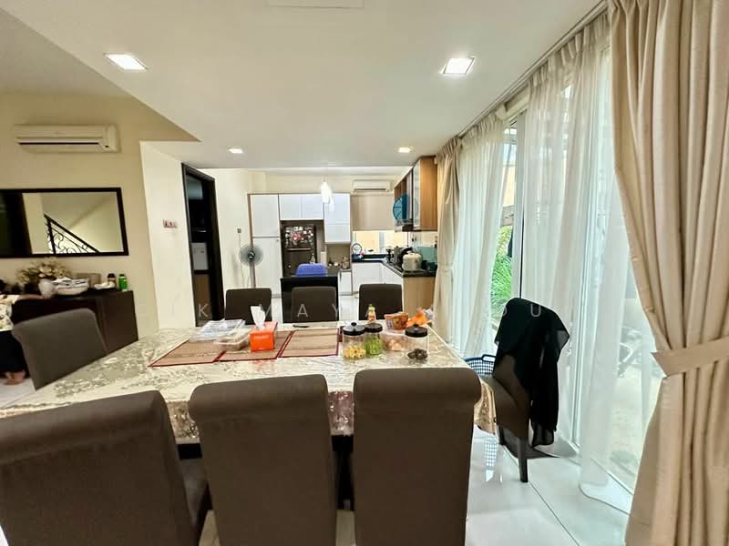 Semi-Detached House for Sale in Ampang Jaya (Ampang) - Cik Maya Abdul - Dining Room - PropertyGuru.com.my