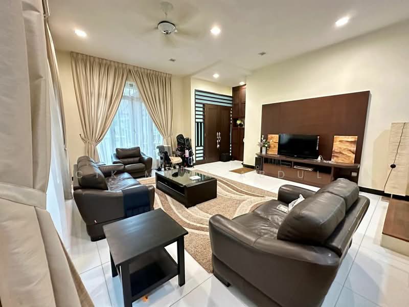 Semi-Detached House for Sale in Ampang Jaya (Ampang) - Cik Maya Abdul - Living Room - PropertyGuru.com.my