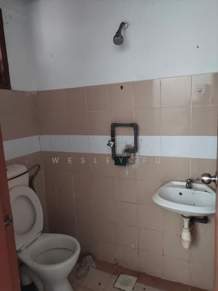 Kondominium untuk Dijual di Pelangi Damansara - Wesley Fu - Bathroom - PropertyGuru.com.my