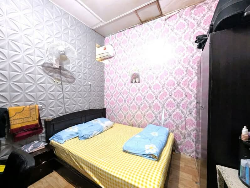 1-storey Terraced House for Sale in Taman Seri Medan (Telok Panglima Garang) - Norfaizah Ahmad - Bedroom - PropertyGuru.com.my