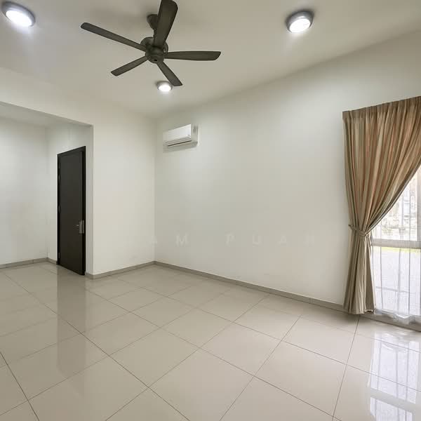 Cluster House for Sale in Jade Hills (Kajang) - Adam Puah - Living Room - PropertyGuru.com.my
