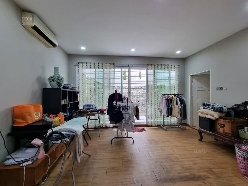 Rumah Berkembar untuk Dijual di Teluk Pulai (Klang) - Joanne Pua - Living Room - PropertyGuru.com.my