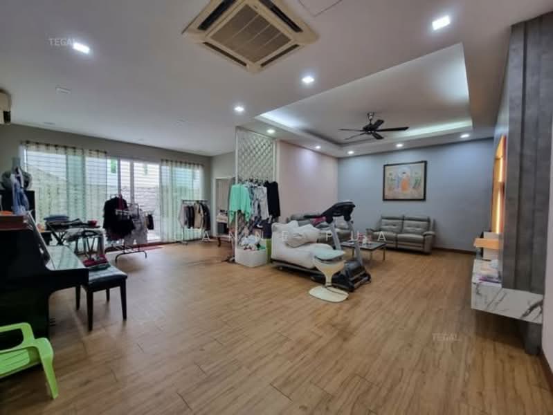 Rumah Berkembar untuk Dijual di Teluk Pulai (Klang) - Joanne Pua - Living Room - PropertyGuru.com.my