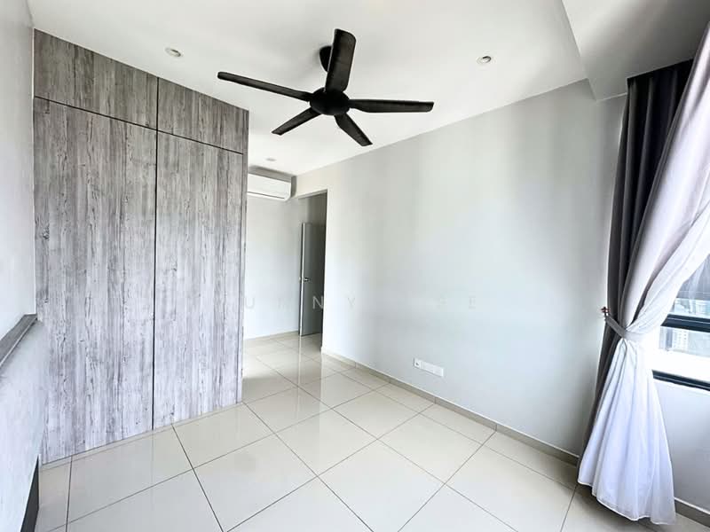 Kondominium untuk Dijual di Golden Triangle 2 - Sunny Tse - Bedroom - PropertyGuru.com.my