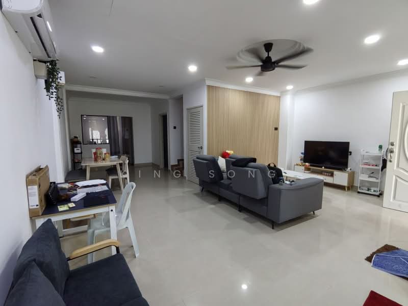 2-storey Terraced House for Sale in Taman Seri Selendang (Batu Berendam) - King Song - PropertyGuru.com.my