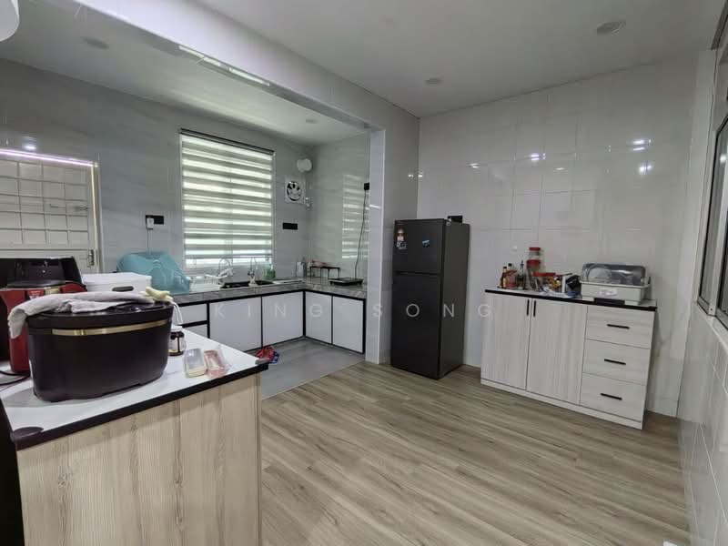 2-storey Terraced House for Sale in Taman Seri Selendang (Batu Berendam) - King Song - PropertyGuru.com.my