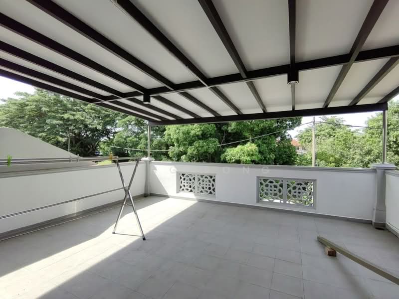 2-storey Terraced House for Sale in Taman Seri Selendang (Batu Berendam) - King Song - PropertyGuru.com.my
