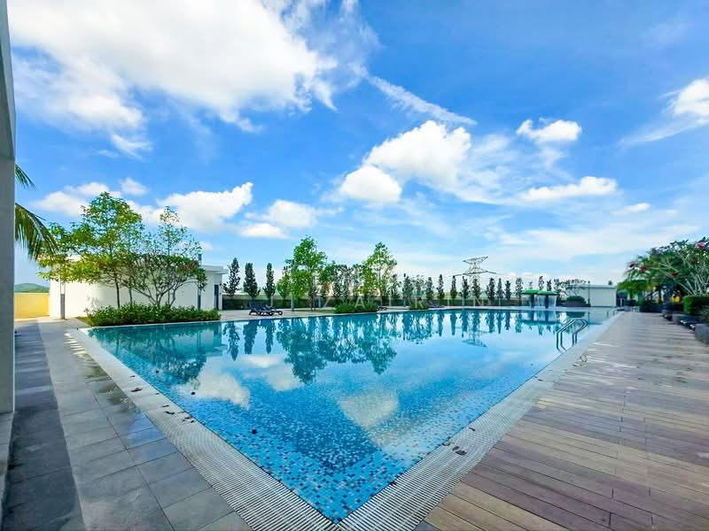 Servis Apartment untuk Dijual di Residensi Ostia - M.J Zairin - Pool - PropertyGuru.com.my