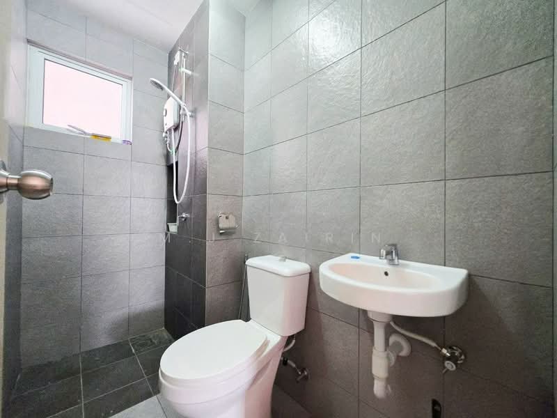 Servis Apartment untuk Dijual di Residensi Ostia - M.J Zairin - Bathroom - PropertyGuru.com.my