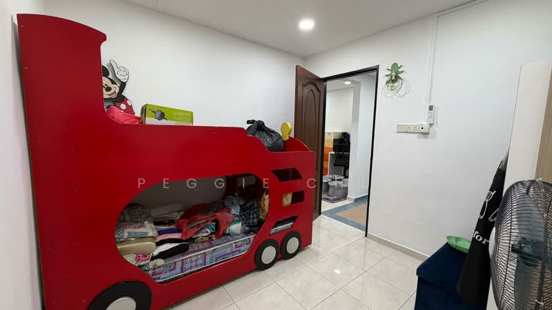 1-storey Terraced House for Sale in Taman Ungku Tun Aminah (Skudai) - Peggie Chua - Bedroom - PropertyGuru.com.my