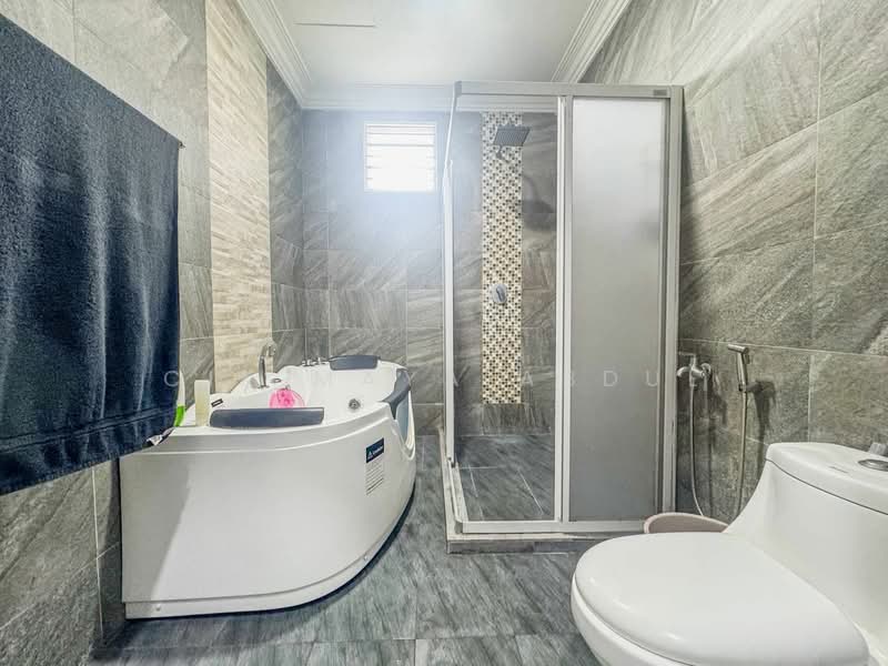 3-storey Terraced House for Sale in Ampang (Selangor) - Cik Maya Abdul - Bathroom - PropertyGuru.com.my