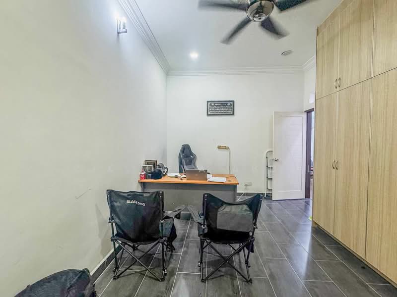 3-storey Terraced House for Sale in Ampang (Selangor) - Cik Maya Abdul - Study - PropertyGuru.com.my
