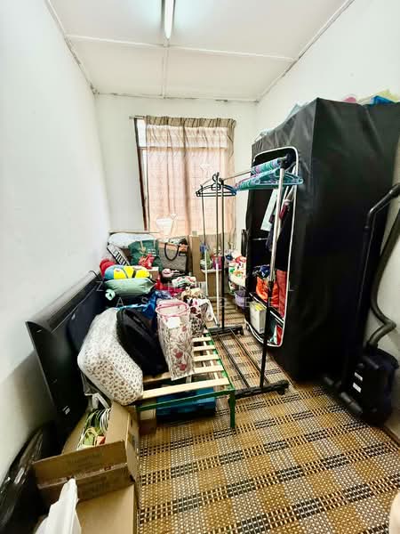 Rumah Teres 1 Tingkat untuk Dijual di Seksyen 4, Taman Kinrara (Puchong) - Zulhaikal Asmadee - Bedroom - PropertyGuru.com.my