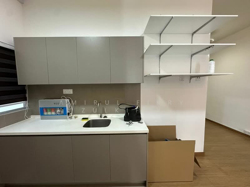 Kondominium untuk Disewa di Lakefront Homes - Amirul Fikry Zulkifly - Kitchen - PropertyGuru.com.my