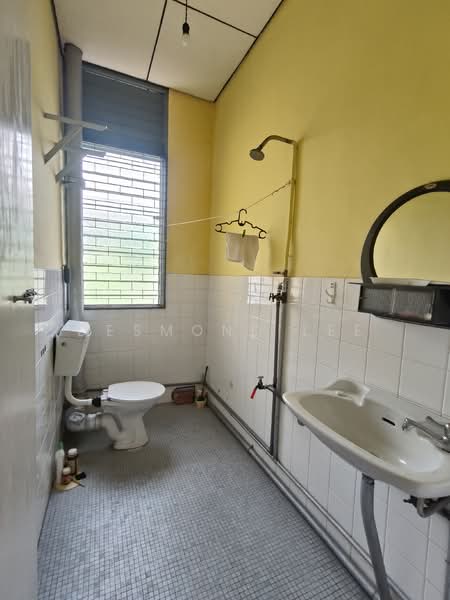 Rumah Teres 2 Tingkat untuk Dijual di Pulau Tikus (Penang) - Desmond Lee - Bathroom - PropertyGuru.com.my