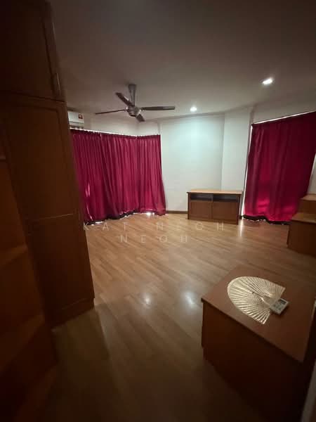 Kondominium untuk Disewa di The Residence Condominium @ TTDI - Kat Neoh NEOH - Living Room - PropertyGuru.com.my