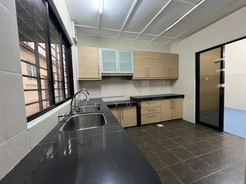 Semi-Detached House for Sale in Kepong (Kuala Lumpur) - Yk Yong - Kitchen - PropertyGuru.com.my
